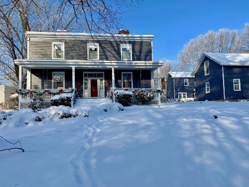 Family Farmhouse Inn image 1