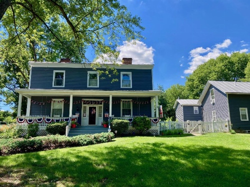 Family Farmhouse Inn image 50